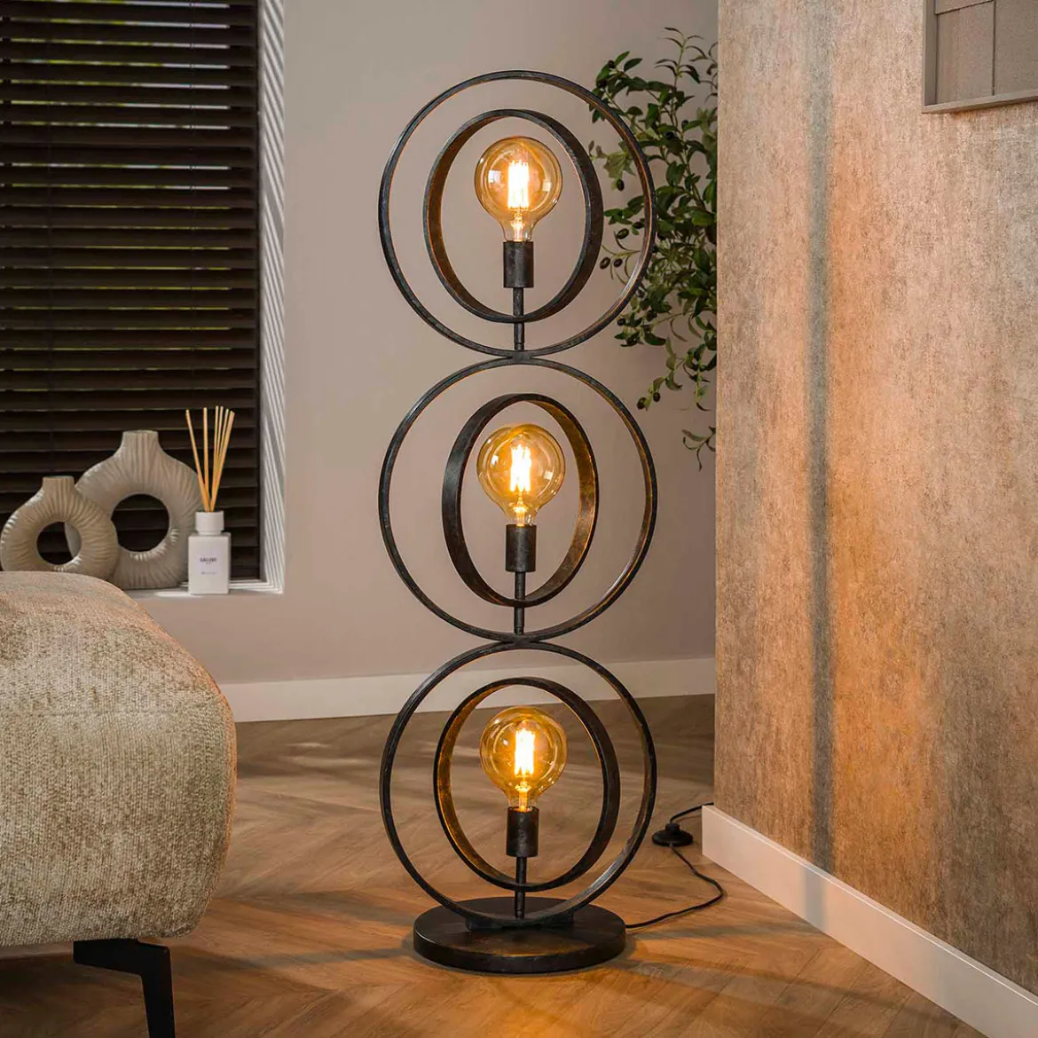 Vloerlamp metalen ringen - Santa Turn Around