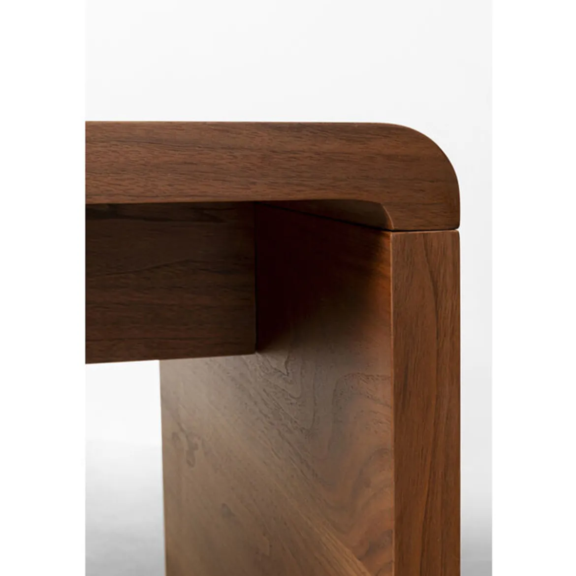 Walnoot bureau - Kare Design Club Walnut