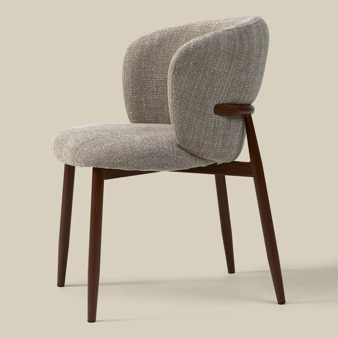 Walnoot eetkamerstoel met ronde rug beige - Bodio Maeve