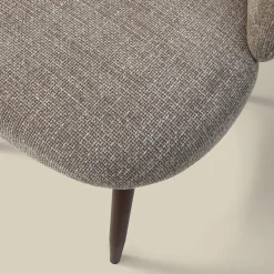 Walnoot eetkamerstoel met ronde rug beige - Bodio Maeve
