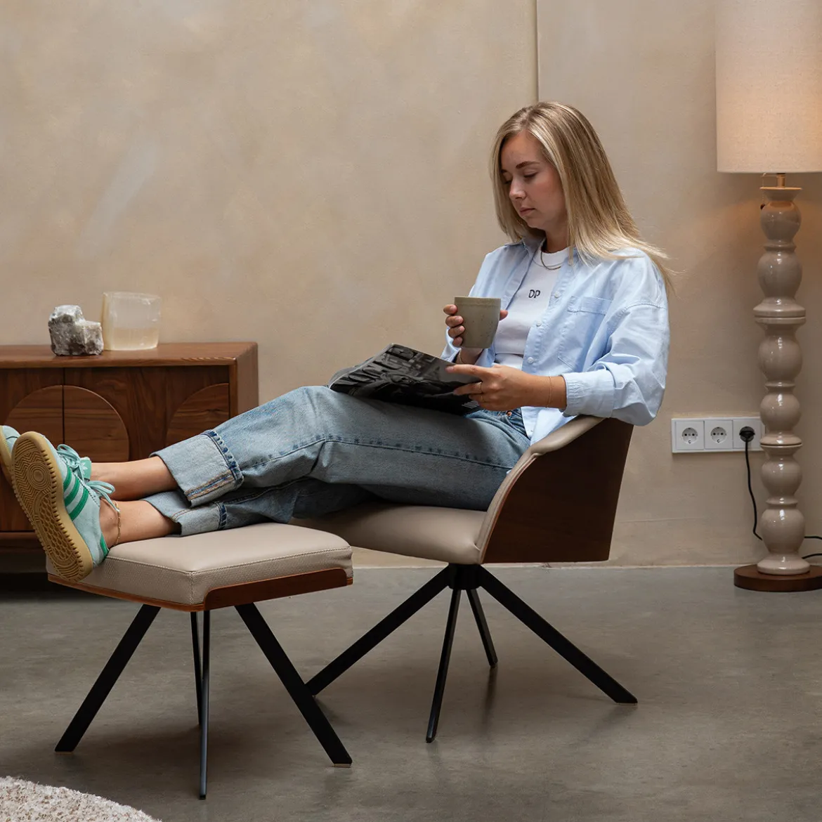 Walnoot loungestoel leatherlook - Zuiver Frie