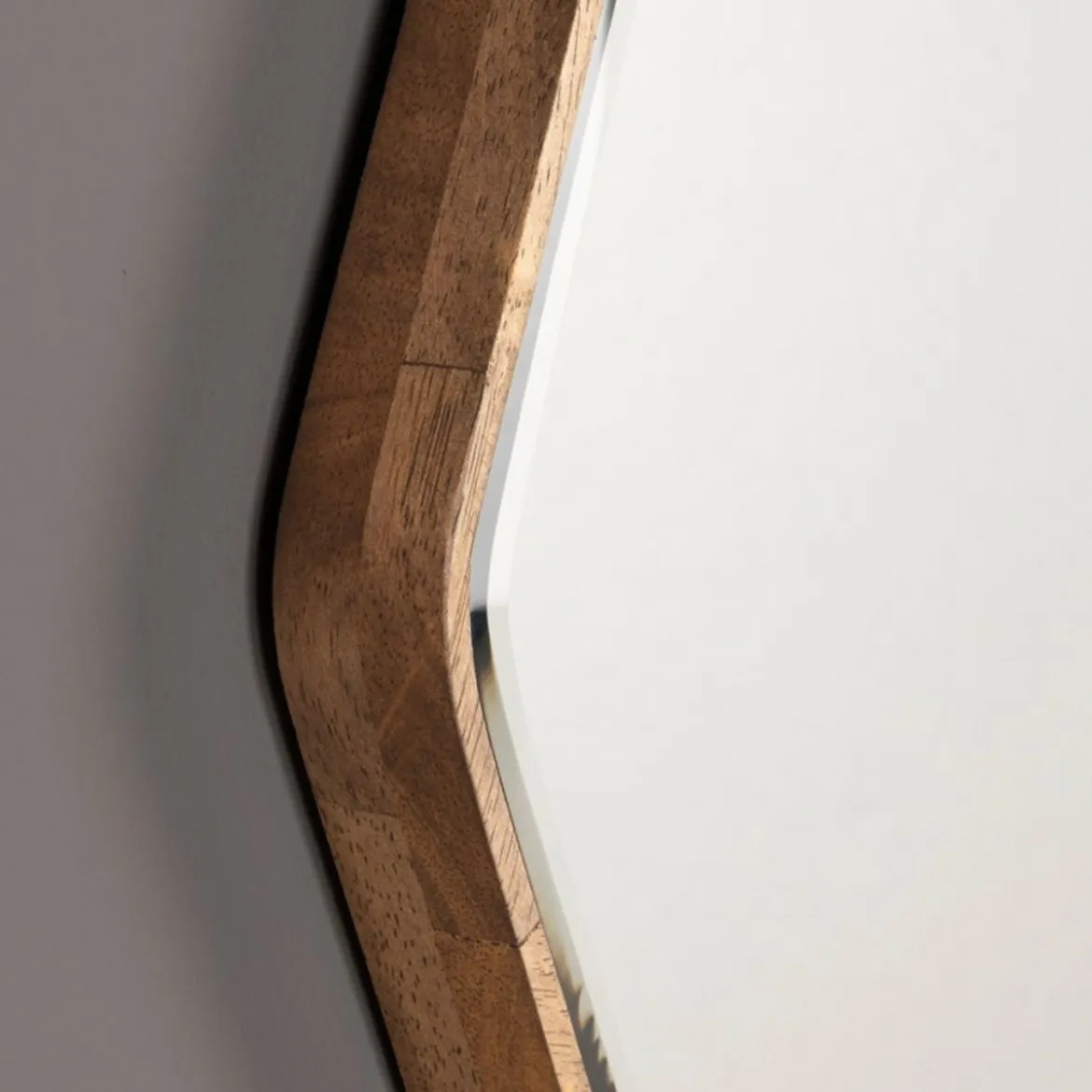 Walnoot spiegel geometrisch - Dutchbone Bryn