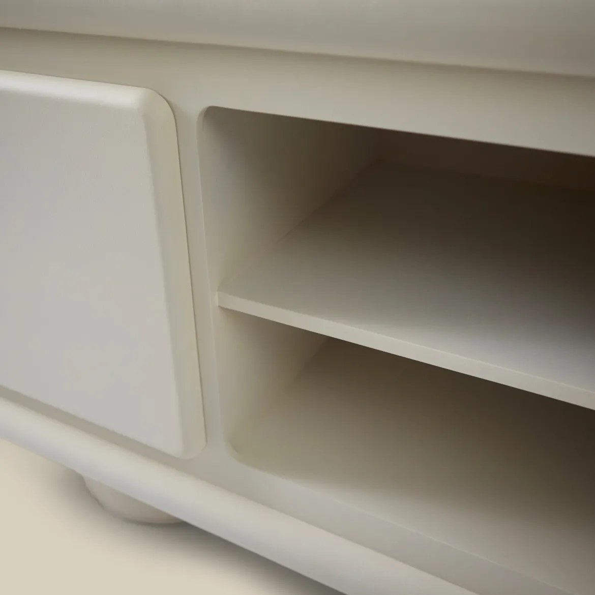 Wit dressoir organisch betonlook - Bodio Bali
