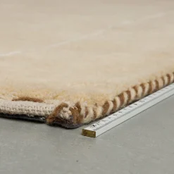 Zacht vloerkleed laagpolig beige - Zuiver Doodle