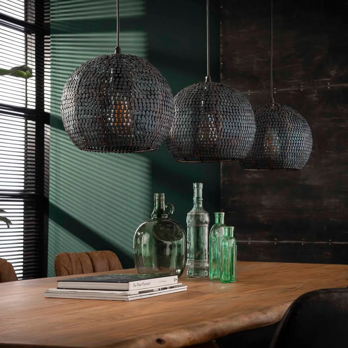 Zwart-bruine hanglamp met ronde kappen - Santa Armor