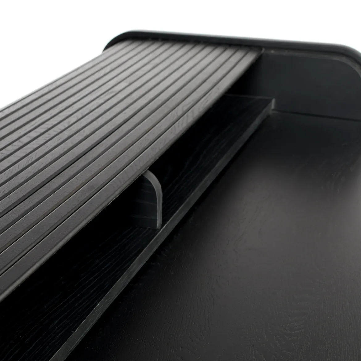 Zwart design bureau - Zuiver Barbier Black
