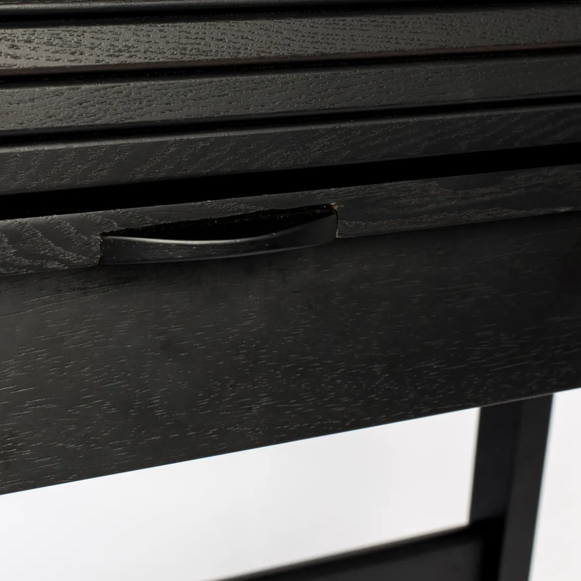 Zwart design bureau - Zuiver Barbier Black