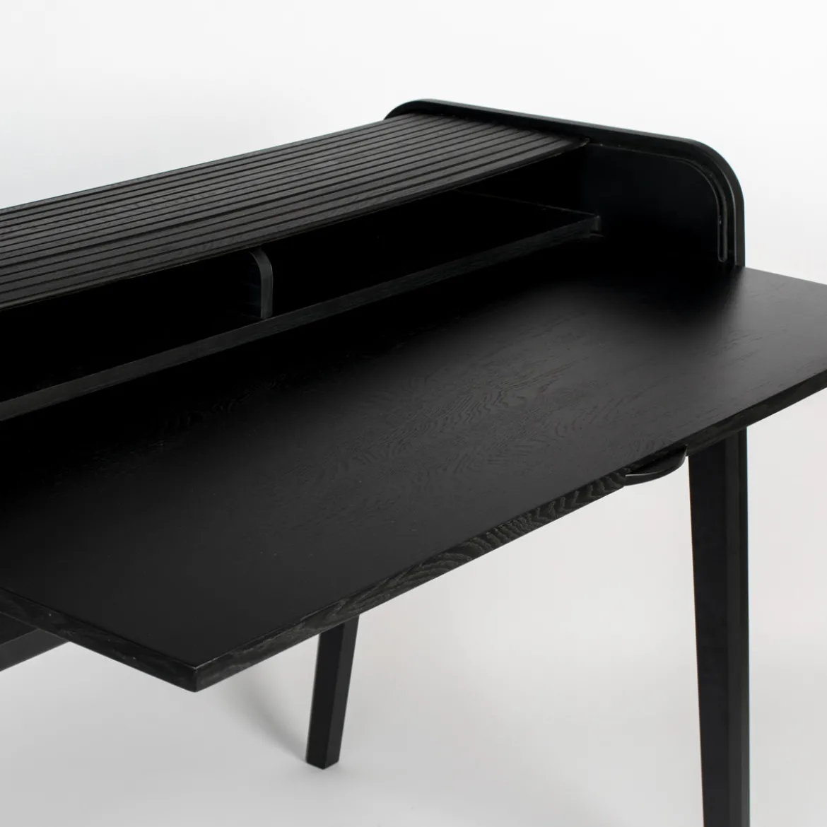 Zwart design bureau - Zuiver Barbier Black