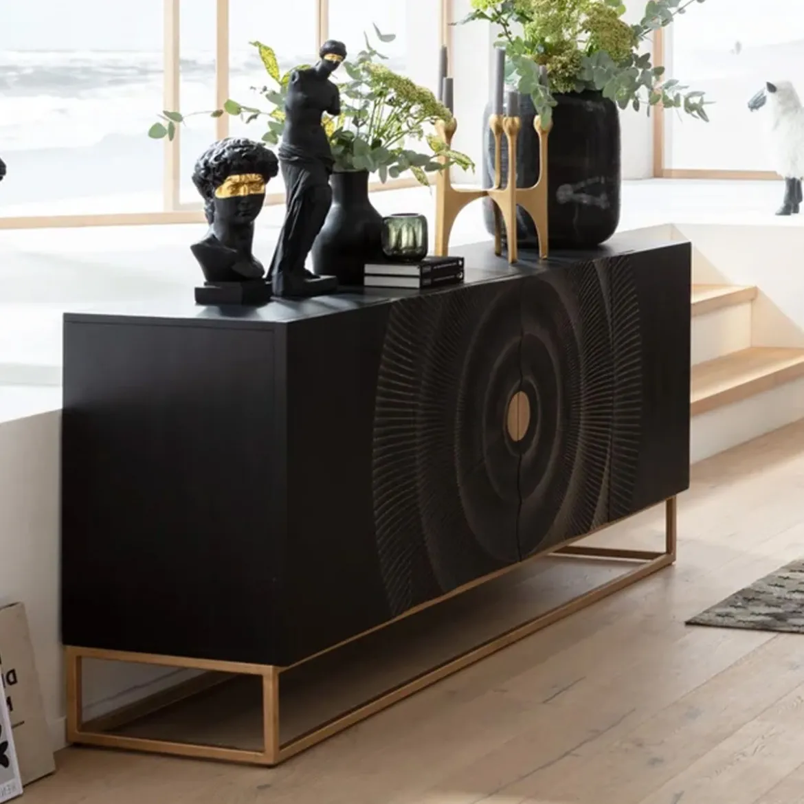 Zwart dressoir met houtsnijwerk - Kare Design Madeira Dark