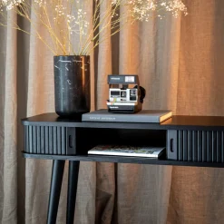 Zwarte design sidetable - Zuiver Barbier Black