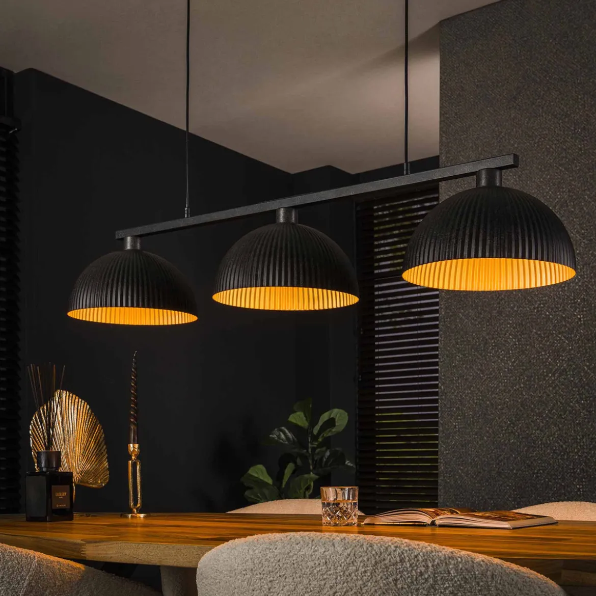 Zwarte eettafel hanglamp ribbels - Santa Ribbel