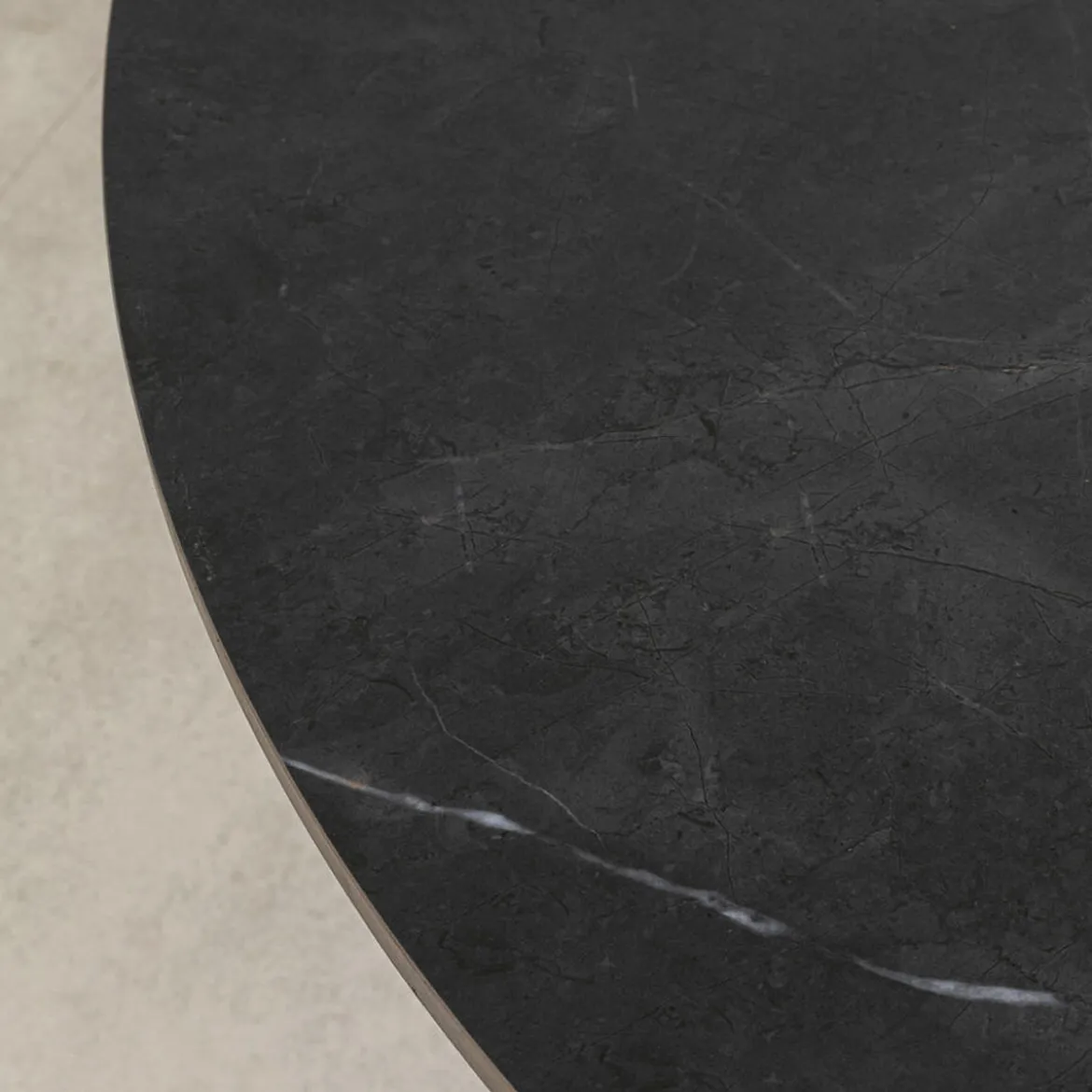 Zwarte ronde eettafel - Kare Design Possibilita