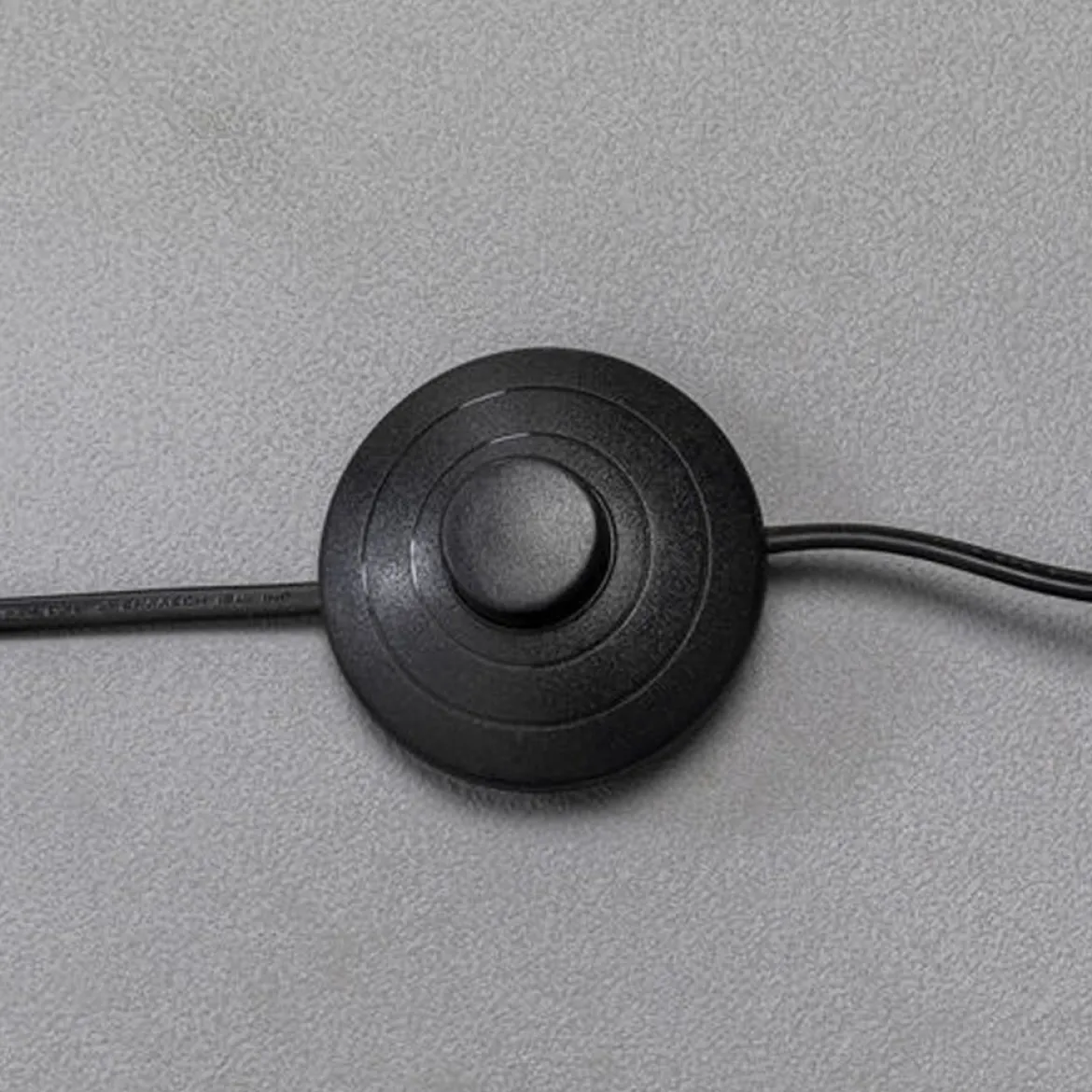 Zwarte vloerlamp met kruisvoet - Kare Design Timon